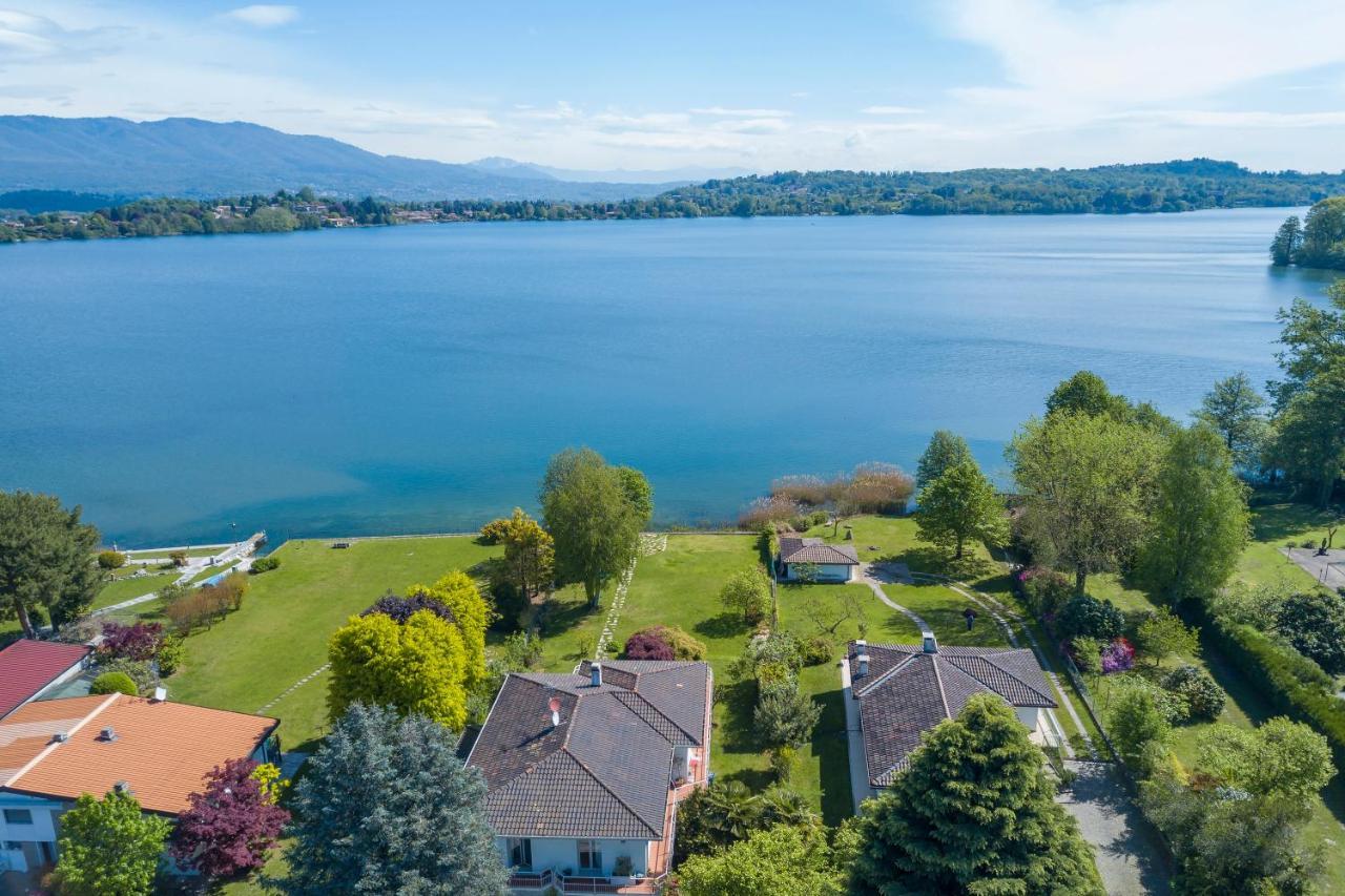 Villa Martine Au Bord Du Lac - Happy Rentals Cadrezzate Buitenkant foto