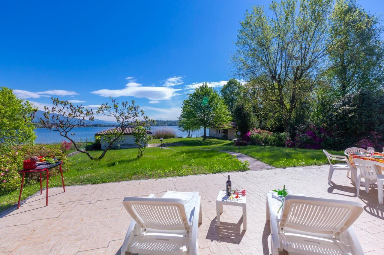 Villa Martine Au Bord Du Lac - Happy Rentals Cadrezzate Buitenkant foto