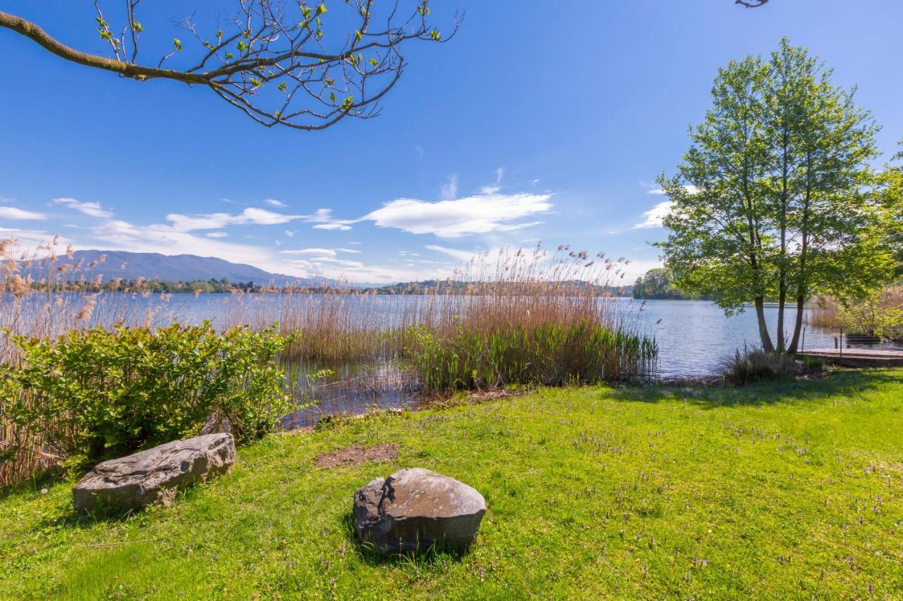 Villa Martine Au Bord Du Lac - Happy Rentals Cadrezzate Buitenkant foto